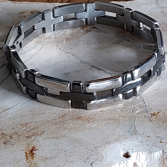 Other - Silver Platinum Colored Stainless Steel Bracelet